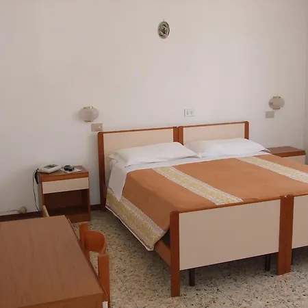 La Primula 3*